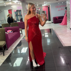 Sherri Hill 54913 in Red