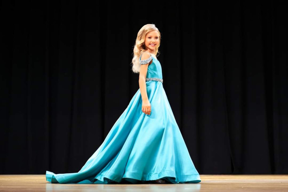 Young Girl's Ashley Lauren Pageant Gown Size 6