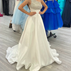  Ashley Lauren White Gown