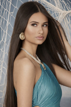  Model Miami