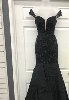 Gorgeous Black Evening Gown by Mac Duggal