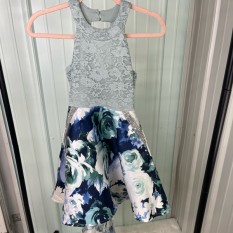  Xtraordinary Lace Dress
