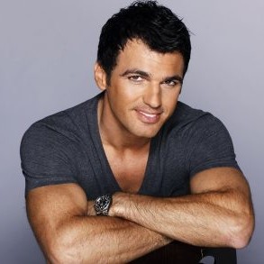 Tony Dovolani