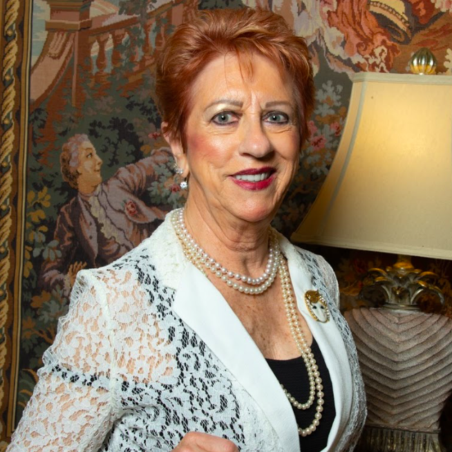 Tricia Schade