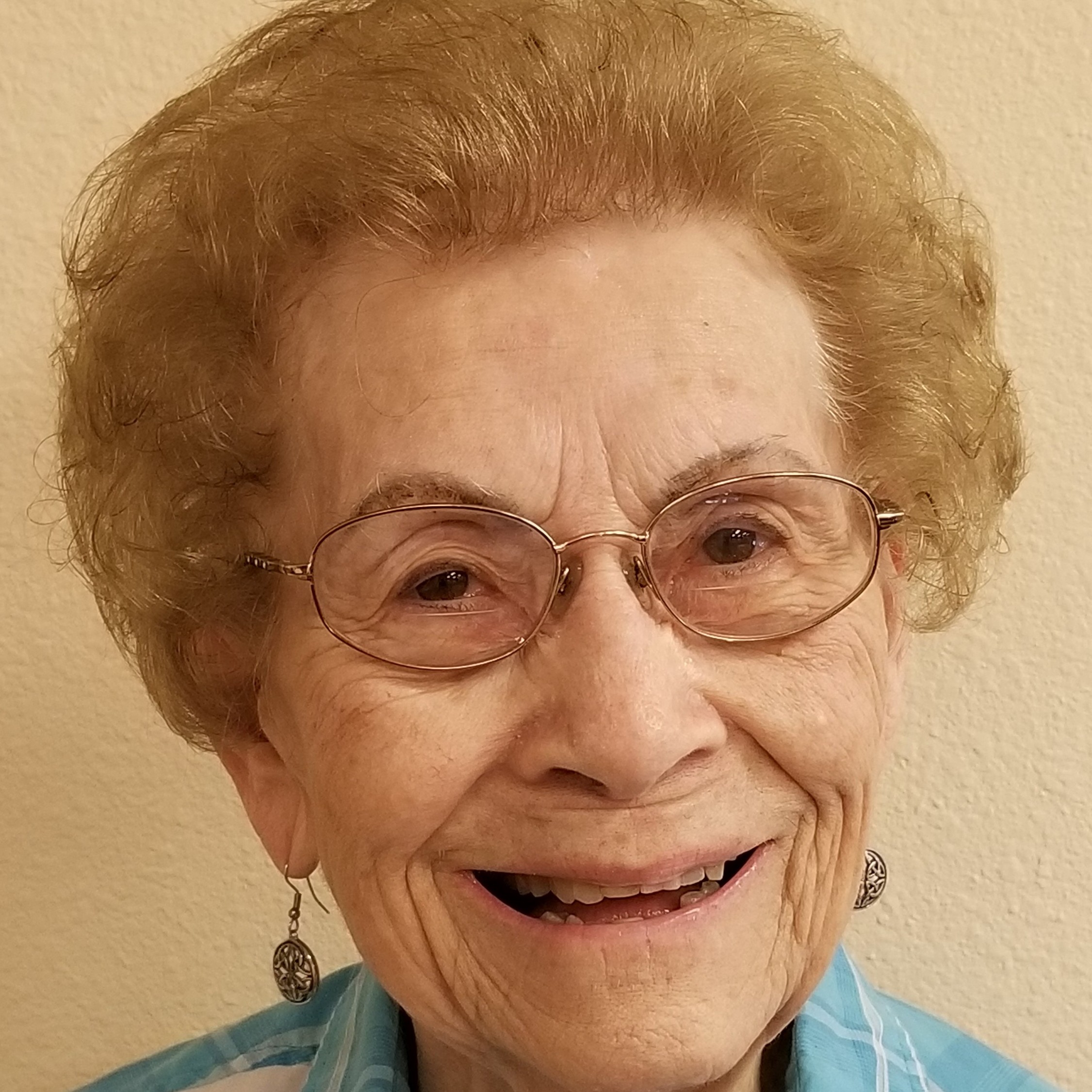 Eva Apker