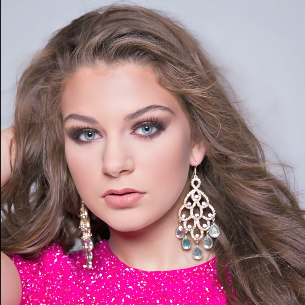 Brylee Knotts
