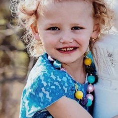 Henslee Rose Dumos