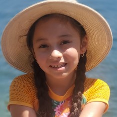 Lilyana Flores