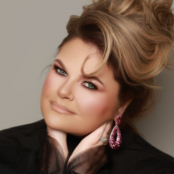 Freda R Starnes