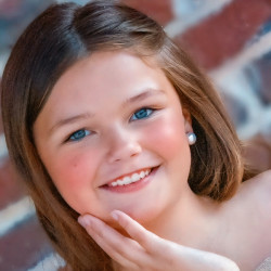 Lindsey Spry