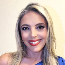 Janaina Zanaga