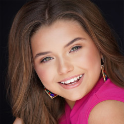 Kinslee Sinclair
