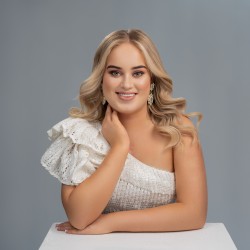 Mia Crosswell