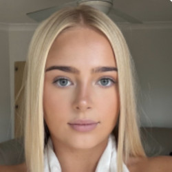 Isabela Cortesi