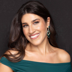 Aleesha Naxakis